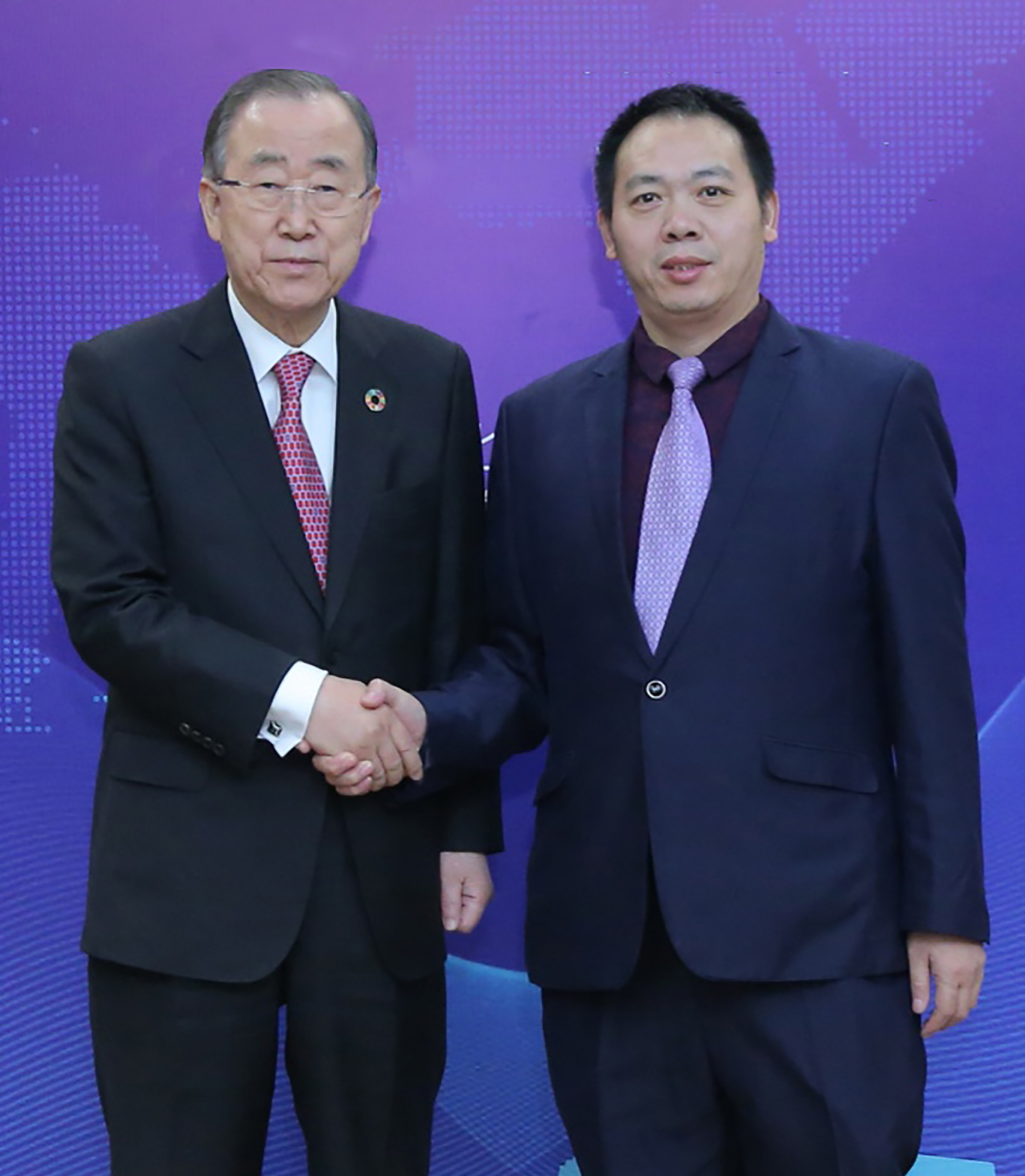 1、同联合国秘书长-潘基文合影.jpg